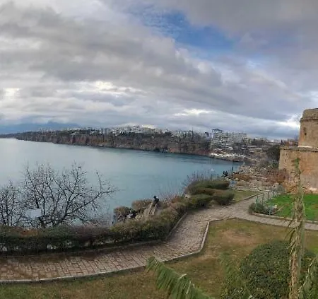 Muratpasa Isiklar Caddesi Kaleici Yakini 2+1 Full Daire & Wifi Apartment *